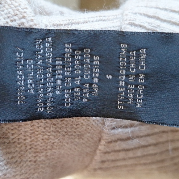 XOXO Beige Cardigan with Floral Accents Size Small - Picture 7 of 8